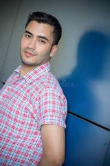 Andrés R